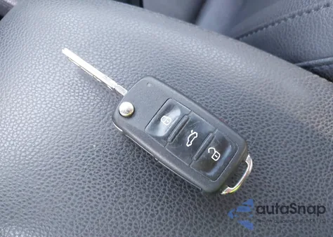 2010 Volkswagen Jetta Limited Edition из США, поврежденный, VIN 3VWRZ7AJ8AM158613